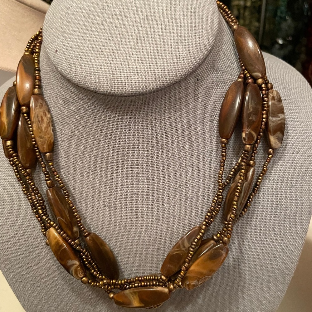 Beautiful vintage necklace